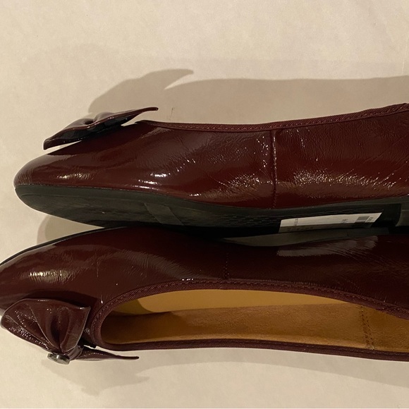 Circus NY x Sam Edelman ‘Carmen’ Black Gloss Flats In burgundy patent  10M - Picture 3 of 9